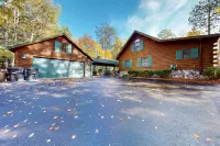 The Lodge on Booth Lake