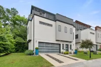 Fayetteview Rooftop Balcony Hot Tub 5 Min to DT Hotels near Square Gardens