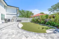 Heated Saltwater Pool and Mini-Golf - Luxurious Beachside Retreat