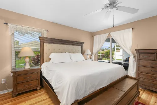 Private Heated Pool and Spacious Outdoor Relaxation - Stunning Oasis Hotels in North Port