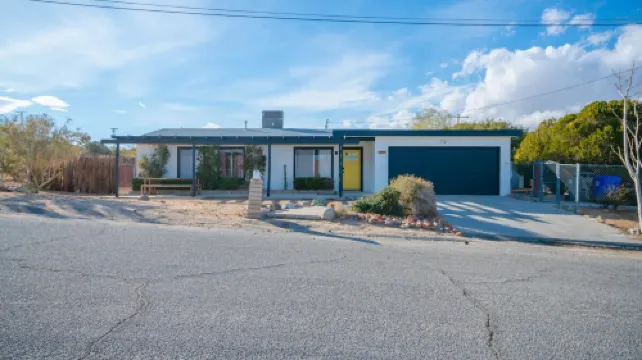 Private Pool and Hot Tub Retreat - Charming Modern Oasis Hotels in Joshua Tree