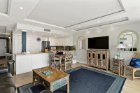 Oceanfront condo with balcony, WiFi, W/D, 2 pools, beach access & shuffleboard Hotels near Wild Side Clothing