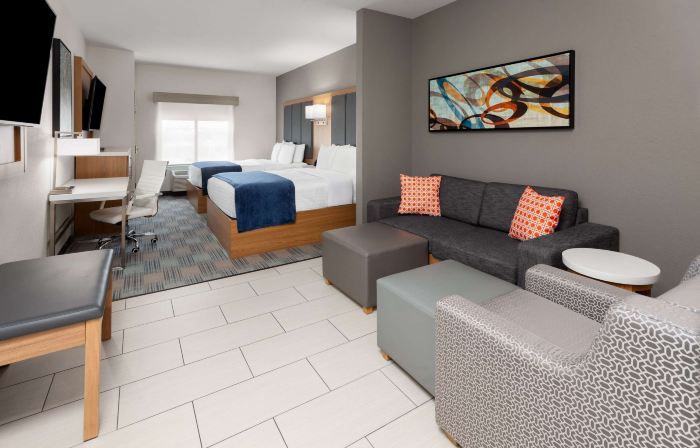 La Quinta Inn & Suites by Wyndham Coralville Iowa City