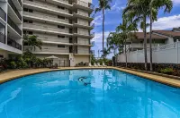 Spectacular Coastline Views and Spacious Lanai - Elegant Oceanfront Retreat