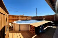 McKinley House Prime - Patio, Pool and Garage