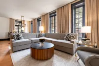 3BR City Views: Walk to French Quarter | The Mayfair