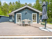 "Iorund" - 9km from the sea