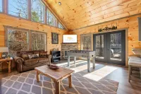 Indoor Heated Pool and Complimentary Activity Tickets - Cozy Mountain Haven