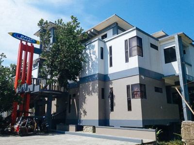 Bahai Jujai Baler by RedDoorz