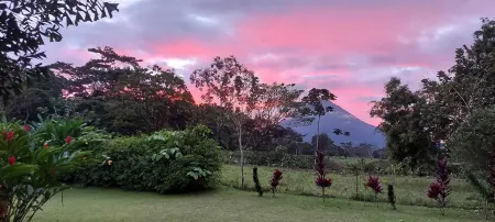 Hotel Tangara Arenal