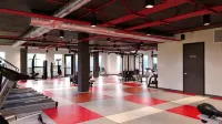 บ้าน 4 ห้องนอนสุดยอดด้วยสระว่ายน้ำในสถานที่ - ที่มีฟิตเนส