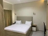 Greywood Hotel and Apartments - 3-Star
