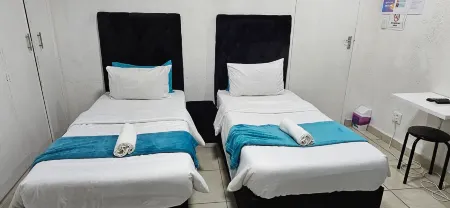 Goshen Lodge Fitzroy Отели в г. Matroosfontein