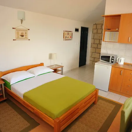 Villa Anni Ξενοδοχεία στην πόλη Sutivan