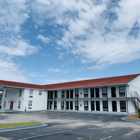 Econo Lodge Crystal Coast
