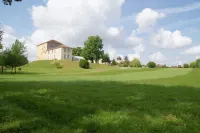 Château d'Aon - parking