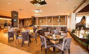 Crown Vista Hotel