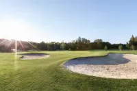 Les Ormes Domaine et Resort Hotels in Dol-de-Bretagne