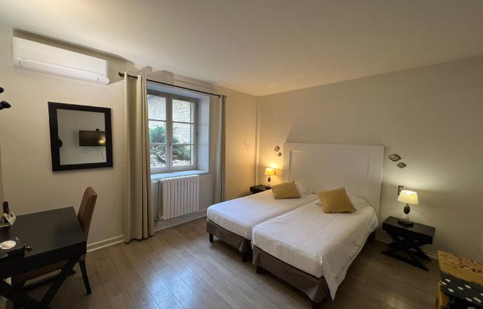 Logis Hotel-Restaurant Saint Romain