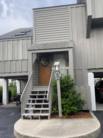 Litchfield by the Sea - Resort