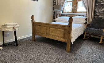 Central Glasgow Apartment - Sleeps 2 & Kitchen