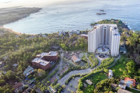 Araliya Beach Resort & Spa Unawatuna- Where You Meet the Sea All Year Hotels in Unawatuna