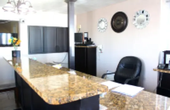 Econo Lodge St Petersburg Central