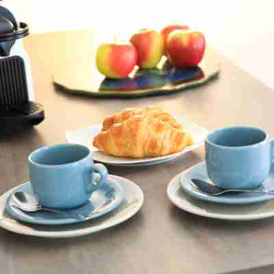 Flat Moliere Dining/Meeting Rooms