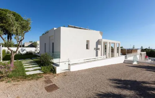 2083 Villa Gea in Matino Hotels in Matino