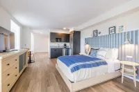 Marina Square Suites Hotels near Kitsap Regional Library, Bremerton - Dr. Martin Luther King Jr.