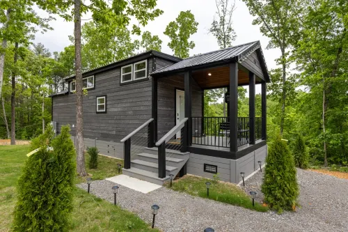 Serene Retreat with Outdoor Adventure Options - Charming Tiny Home Hotels in Stewart County