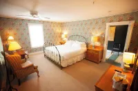Yellow House Inn Hotels near Sand Beach