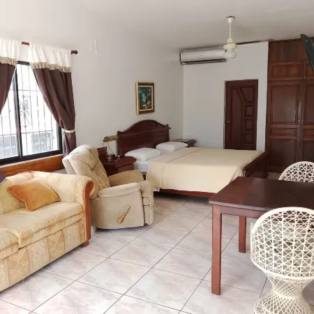 Hotel Garant & Suites