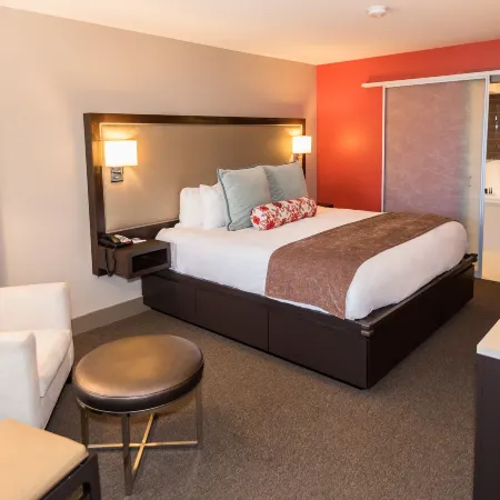 City Loft Hotel