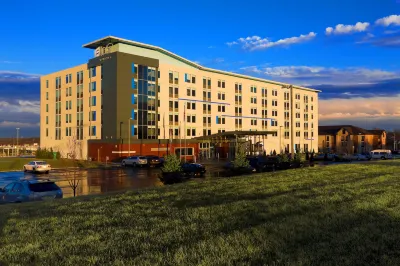 Aloft Mount Laurel Hotels near Lane Bryant