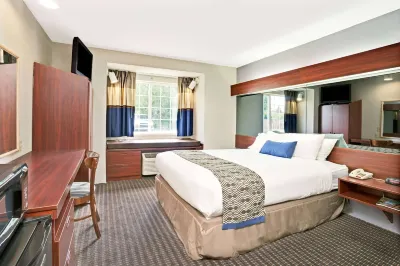 Microtel Inn & Suites by Wyndham Roseville/Detroit Area Hotels in Roseville