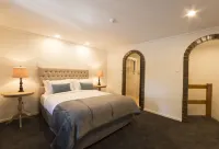 The Manor Basket Range Hotels in Stirling