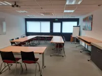 Kyriad Niort - Espace Mendes-France