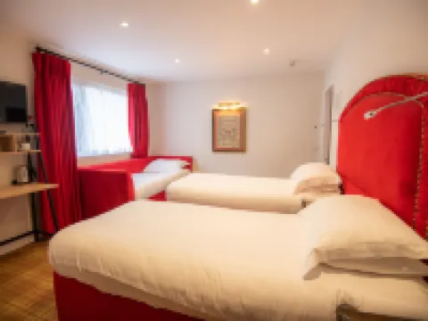The Skye Inn Hotels in Isle of Skye