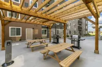 WaterWalk Extended Stay Minneapolis - Plymouth - Parking
