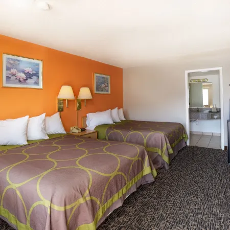 Cedar Valley Inn