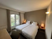 Le Pré Saint Germain Hotels in Venables