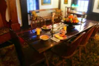 Silsbee's by Daniels House - breakfast