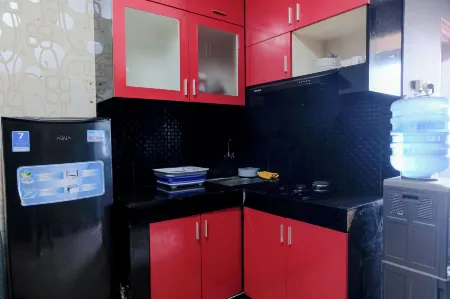 Tranquil Designed 2Br at Gateway Ahmad Yani Cicadas Apartment Отели рядом с достопримечательностью «Saung Angklung Udjo»