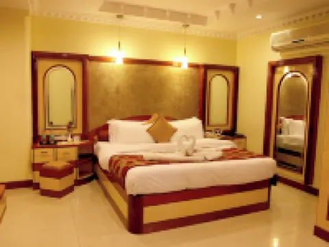 Lords Plaza Surat Hotéis em Surat