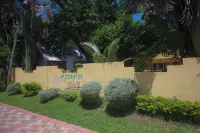 Moonrisevillas