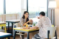 YELLO Hotel Jambi - sarapan