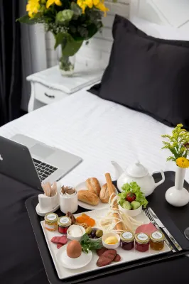 Check Inn Suite Hotel & Spa