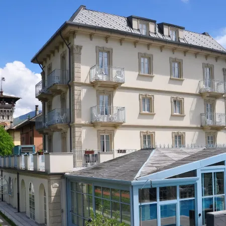 Hotel Lario