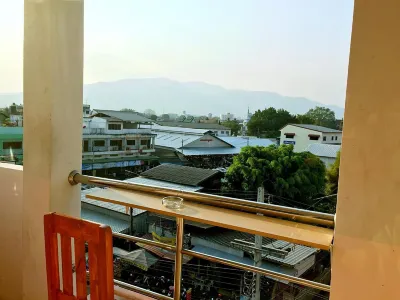 Nara House Hotels in Wua Lai